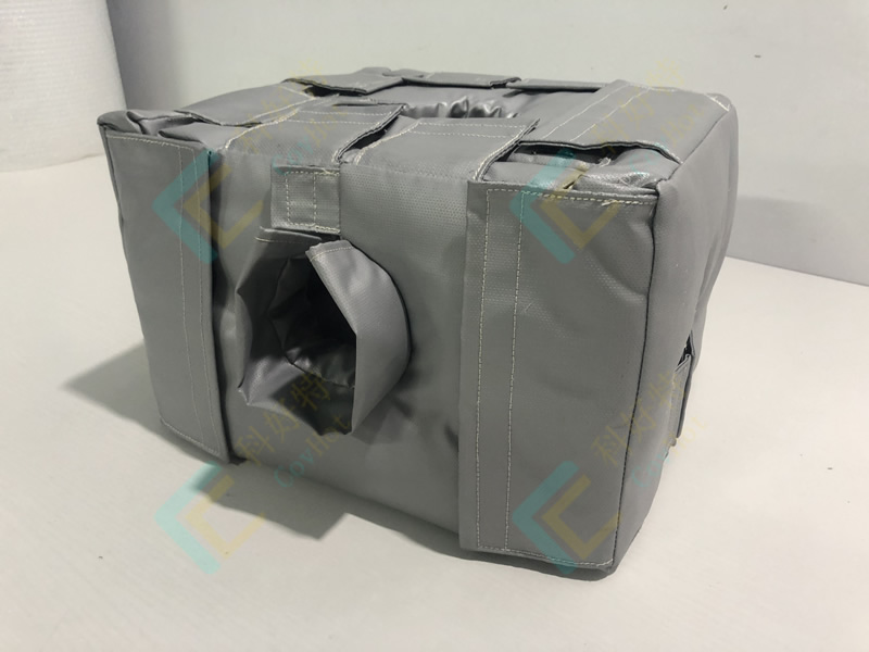 可拆卸式<a href=http://spotvstar.com/e/tags/?tagname=%E4%BF%9D%E6%B8%A9%E5%A5%97 target=_blank class=infotextkey>保溫套</a>